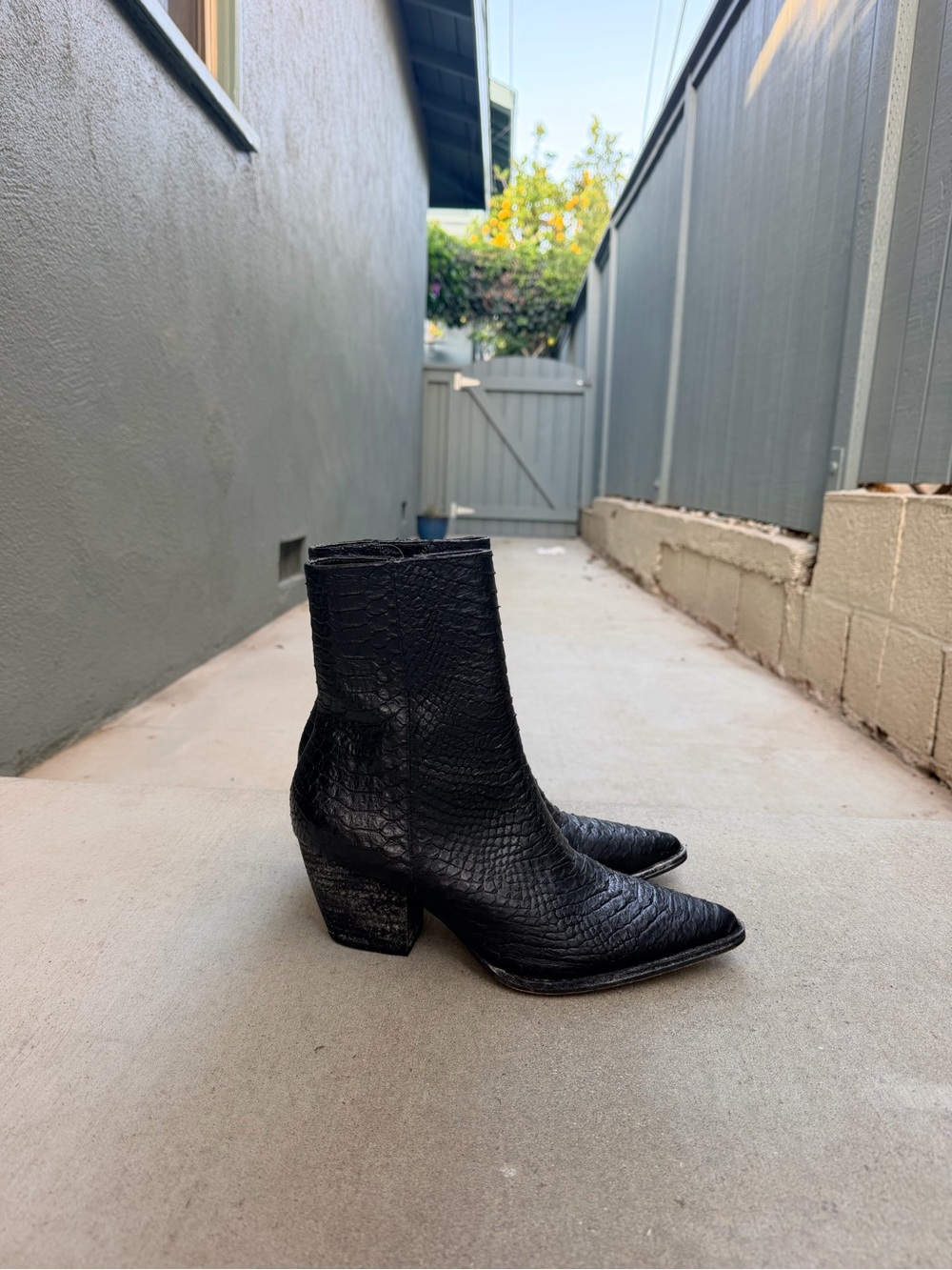 Matisse Black Textured Pointed-Toe Ankle Boots